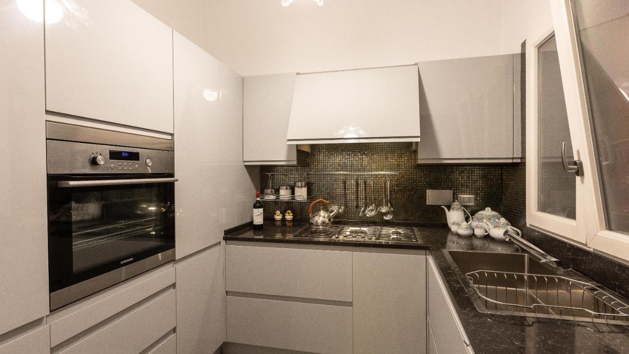 Gregoriana Luxury Rental In โรม ภายนอก รูปภาพ