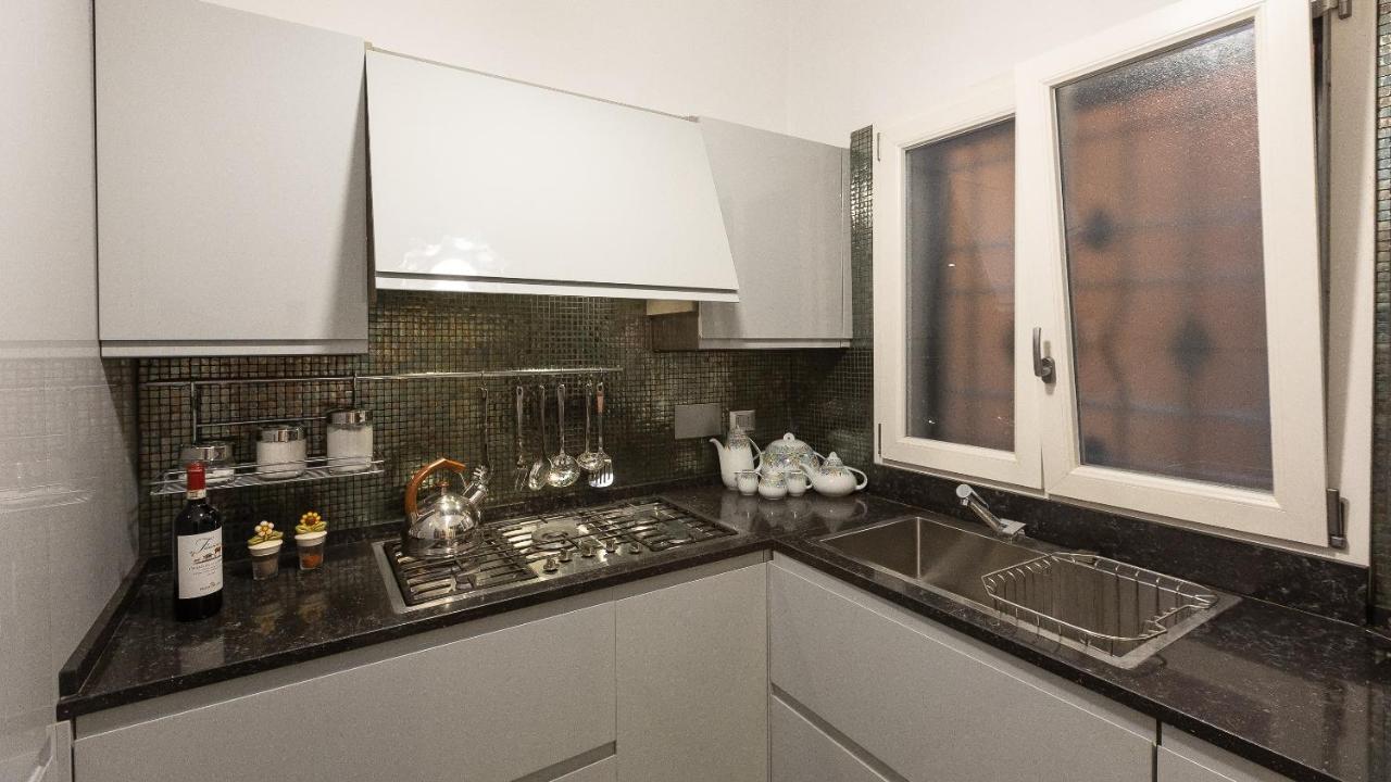 Gregoriana Luxury Rental In โรม ภายนอก รูปภาพ